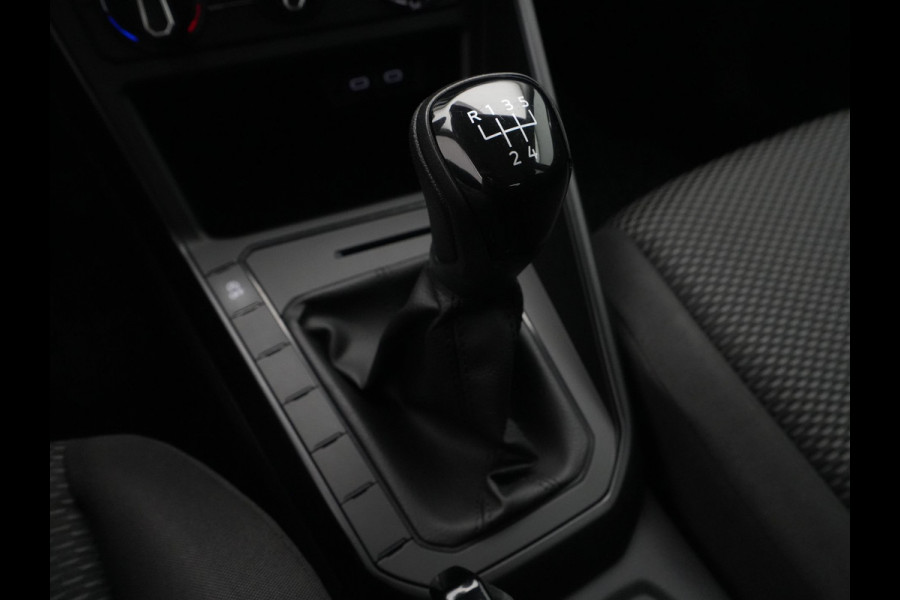 Volkswagen Polo 1.0 TSI 95pk Navi via App Cruise Airco Lichtsensor