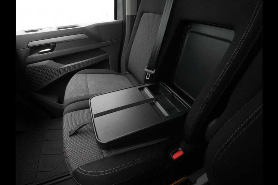 Volkswagen Transporter L2H1 2.0 TDI 150PK Life-Intro / Direct leverbaar / BPM-vrij .