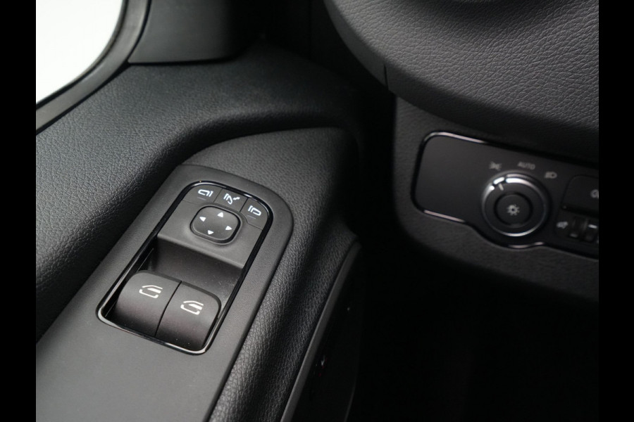 Mercedes-Benz Sprinter Dubbele Cabine 319 2.0 CDI 140kW 190PK L3H3 AUT Navigatie Trekhaak Camera Stoelverwarming