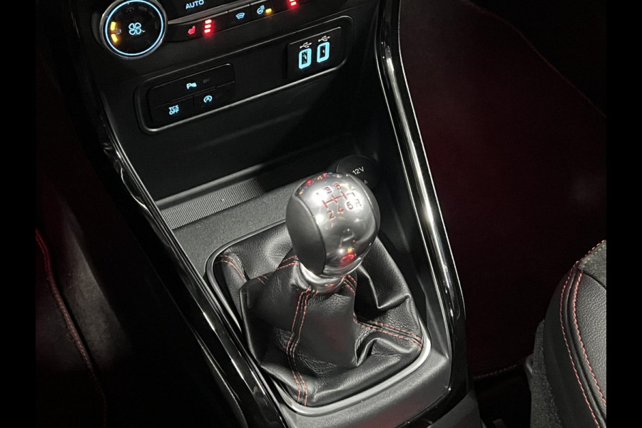 Ford EcoSport 1.0 EcoBoost ST-Line Trekhaak | Cruise C. | Stoel-/stuurverwarming | Navigatie | Achteruitrij camera | Carplay