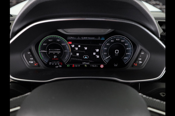 Audi Q3 45 TFSI e S edition 245pk | Navigatie | Trekhaak | Adaptieve cruise controle | 3 spaaks afgevlakt stuurwiel | 19 inch Lichtmetalen velgen