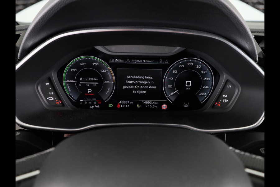 Audi Q3 45 TFSI e S edition 245pk | Navigatie | Trekhaak | Adaptieve cruise controle | 3 spaaks afgevlakt stuurwiel | 19 inch Lichtmetalen velgen