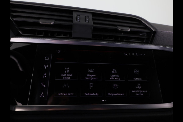 Audi Q3 45 TFSI e S edition 245pk | Navigatie | Trekhaak | Adaptieve cruise controle | 3 spaaks afgevlakt stuurwiel | 19 inch Lichtmetalen velgen
