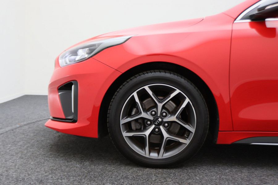 Kia ProCeed 1.0 T-GDI GT-Line Panoramadak, Camera, Cruise, Apple Carplay, Verwarmd Stuurwiel, 17''