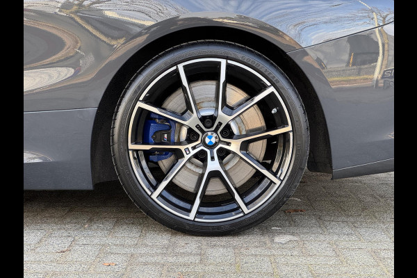 BMW 8 Serie M850i xDrive High Executive / 20 Inch / Active Cruise control / M Carbon exterieur / Soft close / Active Steering / Laserlicht