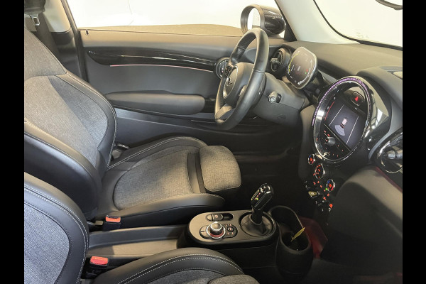 MINI Mini Electric Classic 33 kWh All Black Climate control Cruise control LED Parkeersensoren Achteruitrijcamera