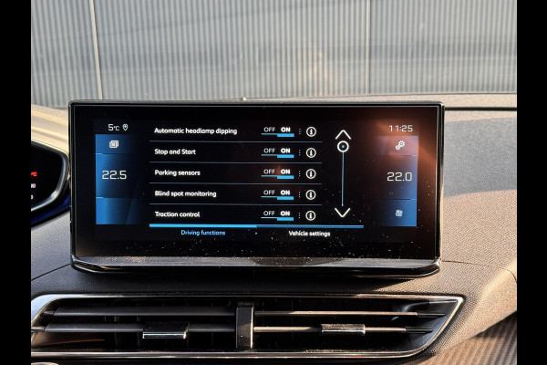 Peugeot 3008 1.2 PureTech Allure | 18"velgen | Camera achter | Navigatie | Carplay/Android | Cimatecontrol | Cruisecontrol