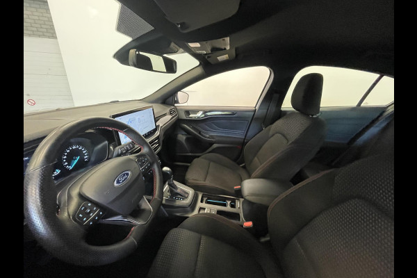 Ford Focus 1.0 Focus 125 PK HB ST-Line Automaat Navigatie Climate control cruise control Carplay LM velgen Parkeersensoren Led Matrix koplampen