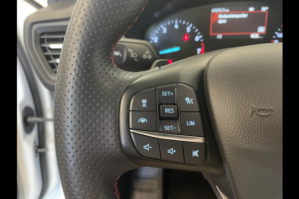 Ford Focus 1.0 Focus 125 PK HB ST-Line Automaat Navigatie Climate control cruise control Carplay LM velgen Parkeersensoren Led Matrix koplampen