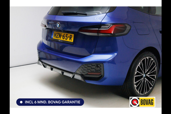BMW 2 Serie Active Tourer 218i M-Sport automaat | 19 inch Individual Panoramadak | Harman Kardon | HUD Adaptive cruise, 360 Camera, PDC V+A,  El.verstelbare stoel met geheugen, Elektrische achterklep, Keyless