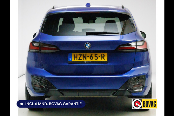 BMW 2 Serie Active Tourer 218i M-Sport automaat | 19 inch Individual Panoramadak | Harman Kardon | HUD Adaptive cruise, 360 Camera, PDC V+A,  El.verstelbare stoel met geheugen, Elektrische achterklep, Keyless