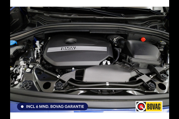 BMW 2 Serie Active Tourer 218i M-Sport automaat | 19 inch Individual Panoramadak | Harman Kardon | HUD Adaptive cruise, 360 Camera, PDC V+A,  El.verstelbare stoel met geheugen, Elektrische achterklep, Keyless