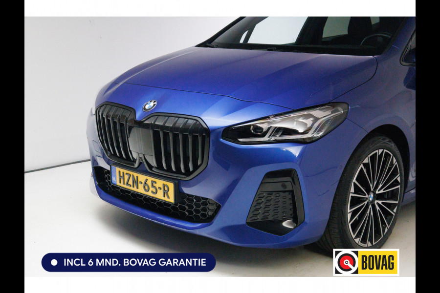 BMW 2 Serie Active Tourer 218i M-Sport automaat | 19 inch Individual Panoramadak | Harman Kardon | HUD Adaptive cruise, 360 Camera, PDC V+A,  El.verstelbare stoel met geheugen, Elektrische achterklep, Keyless
