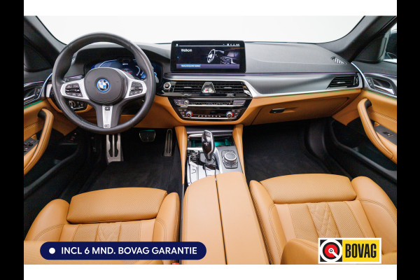 BMW 5 Serie 545e xDrive High Exec. M-sport Black Edition 394 PK automaat | Open Dak | Trekhaak elec. | 360 Camera, Stoel- en stuurverwarming