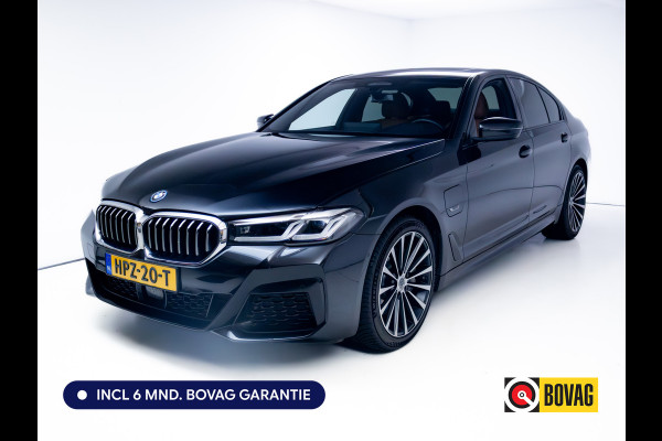 BMW 5 Serie 545e xDrive High Exec. M-sport Black Edition 394 PK automaat | Open Dak | Trekhaak elec. | 360 Camera, Stoel- en stuurverwarming