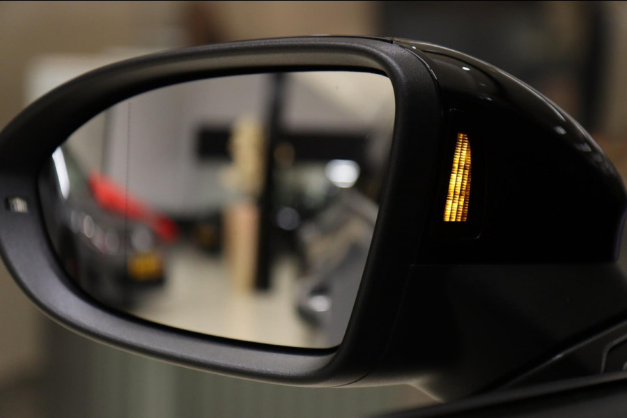 Volkswagen Golf 2.0 TSI GTI CLUBSPORT BLACK STYLE/PERFORMANCE/NURBUGRING/PANO/H-K/IQ-LIGHT/VOLL