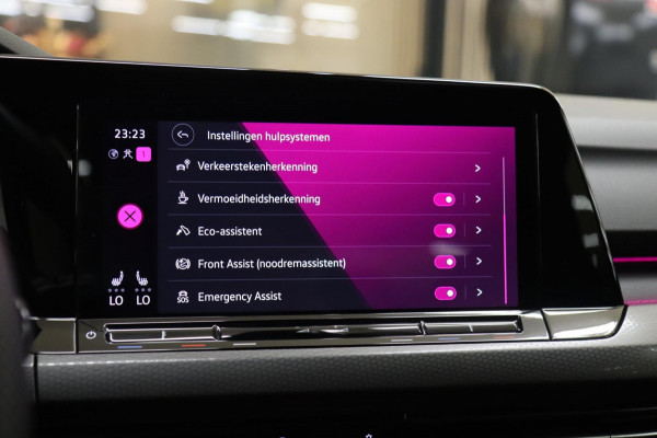 Volkswagen Golf 2.0 TSI GTI CLUBSPORT BLACK STYLE/PERFORMANCE/NURBUGRING/PANO/H-K/IQ-LIGHT/VOLL