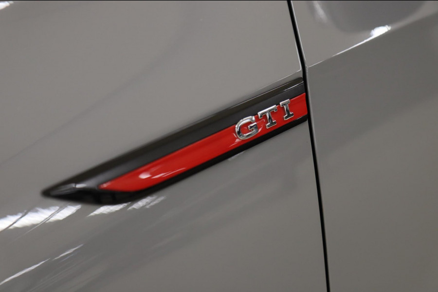 Volkswagen Golf 2.0 TSI GTI CLUBSPORT BLACK STYLE/PERFORMANCE/NURBUGRING/PANO/H-K/IQ-LIGHT/VOLL