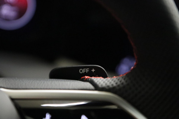 Volkswagen Golf 2.0 TSI GTI CLUBSPORT BLACK STYLE/PERFORMANCE/NURBUGRING/PANO/H-K/IQ-LIGHT/VOLL