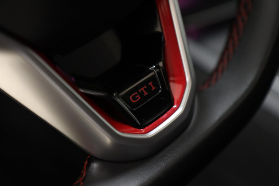 Volkswagen Golf 2.0 TSI GTI CLUBSPORT BLACK STYLE/PERFORMANCE/NURBUGRING/PANO/H-K/IQ-LIGHT/VOLL