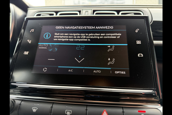 Citroën C3 82pk Shine (Trekhaak - Stoelverwarming - Camera - Navigatie via App - Automatische Airco - Parkeersensoren)