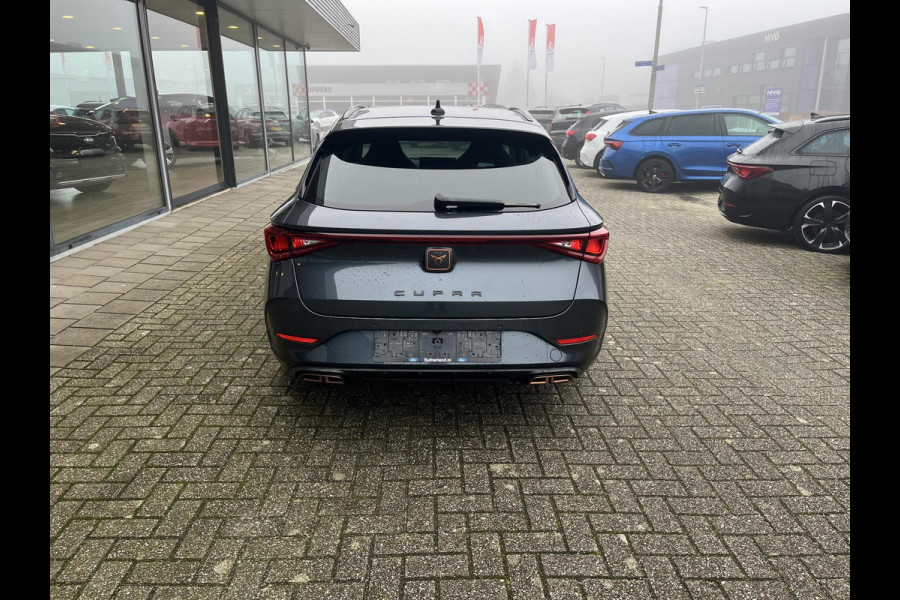 CUPRA Leon Sportstourer 1.4 e-Hybrid Business | Stoelverwarming |  Adaptieve cruisecontrol (ACC) | Achteruitrijcamera | Navigatiesysteem | LM Winterset! |