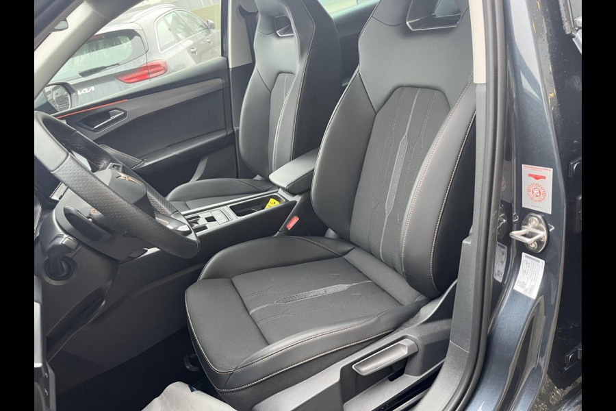 CUPRA Leon Sportstourer 1.4 e-Hybrid Business | Stoelverwarming |  Adaptieve cruisecontrol (ACC) | Achteruitrijcamera | Navigatiesysteem | LM Winterset! |
