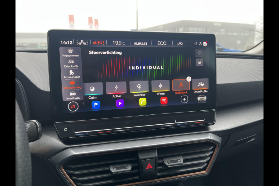 CUPRA Leon Sportstourer 1.4 e-Hybrid Business | Stoelverwarming |  Adaptieve cruisecontrol (ACC) | Achteruitrijcamera | Navigatiesysteem | LM Winterset! |