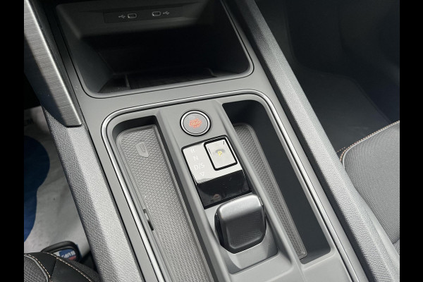 CUPRA Leon Sportstourer 1.4 e-Hybrid Business | Stoelverwarming |  Adaptieve cruisecontrol (ACC) | Achteruitrijcamera | Navigatiesysteem | LM Winterset! |