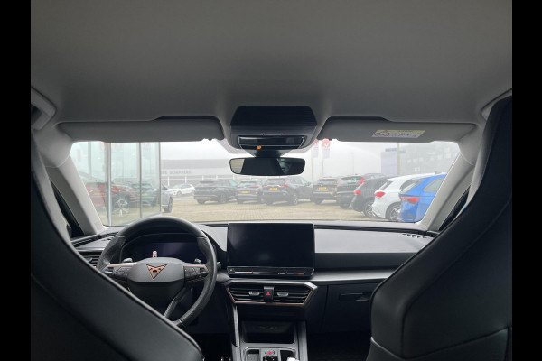 CUPRA Leon Sportstourer 1.4 e-Hybrid Business | Stoelverwarming |  Adaptieve cruisecontrol (ACC) | Achteruitrijcamera | Navigatiesysteem | LM Winterset! |