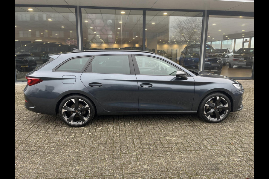 CUPRA Leon Sportstourer 1.4 e-Hybrid Business | Stoelverwarming |  Adaptieve cruisecontrol (ACC) | Achteruitrijcamera | Navigatiesysteem | LM Winterset! |