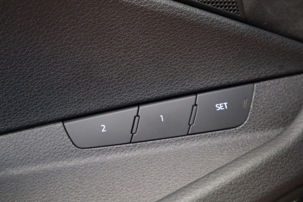 Audi e-tron Sportback 55 quattro S edition 95 kWh ACC ECC 408PK Keyless go/entree