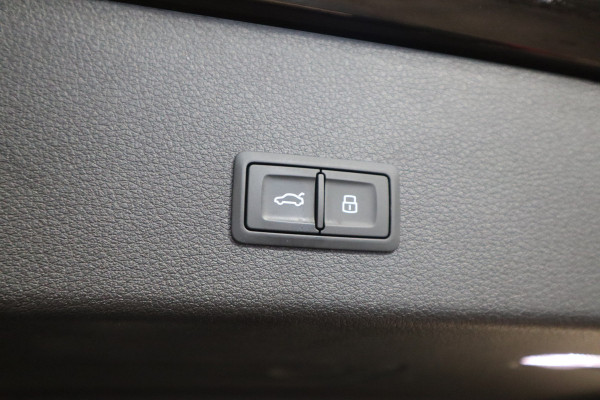 Audi e-tron Sportback 55 quattro S edition 95 kWh ACC ECC 408PK Keyless go/entree