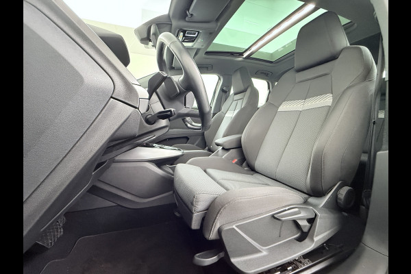 Audi Q4 e-tron 35 Launch Edition Soh 92%-dak-Schuifdak Camera Adap.Cruise W-pomp Navi-Plus Sportst.+Verwarmd PDC-a+v Matrix Led Advanced Plus Lmv 19" Elek.Achterklep Virtual Cockpit E-Call Bordherkenning Audi Connect +Phone-Box Keyless-Go A-Licht-Dynamisch 1e Eigenaar Origineel Nederlandse Auto €56.174,- Nieuwprijs