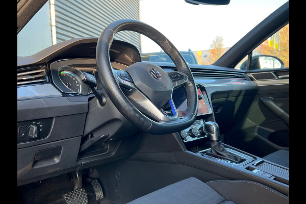 Volkswagen Passat Variant BWJ 2020 | 1.4T GTE 218PK Business | AGR | CAMERA A | CLIMA | 18'' LMV | PDC | NAVI | CARPLAY |