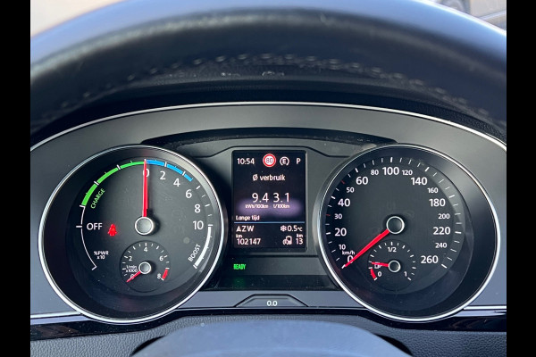 Volkswagen Passat Variant BWJ 2020 | 1.4T GTE 218PK Business | AGR | CAMERA A | CLIMA | 18'' LMV | PDC | NAVI | CARPLAY |