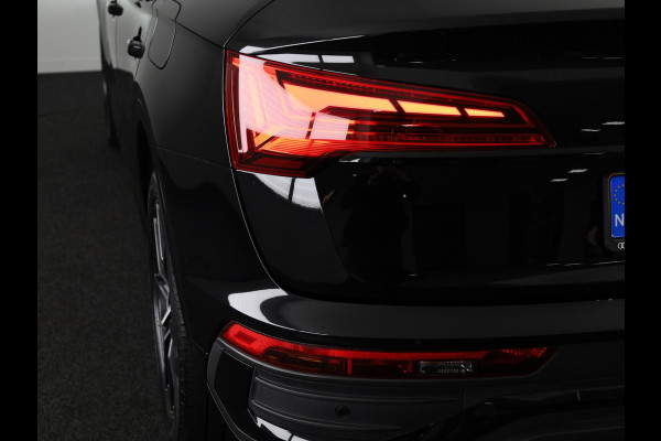 Audi Q5 Sportback 50 TFSI e S edition 299pk | Panoramadak | Trekhaak | Verwarmbare voorstoelen | Adpatieve cruise controle | Matrix koplampen | Navigatie