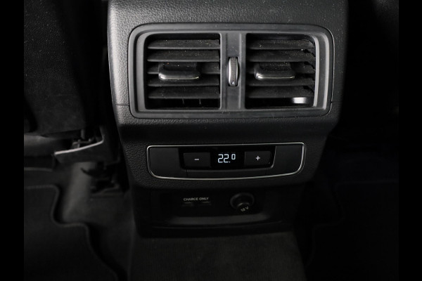 Audi Q5 Sportback 50 TFSI e S edition 299pk | Panoramadak | Trekhaak | Verwarmbare voorstoelen | Adpatieve cruise controle | Matrix koplampen | Navigatie