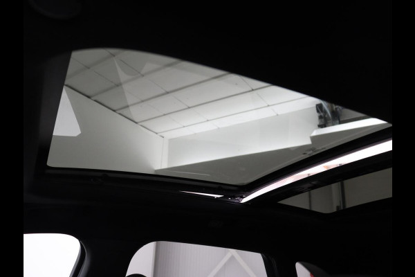 Ford Kuga 2.5 PHEV ST-Line | Panoramadak | Stoelverwarming | Adaptive cruise | 360 Camera | Leder/Alcantara | Full LED | Achterbankverwarming | Navigatie | Climate control | Plug In