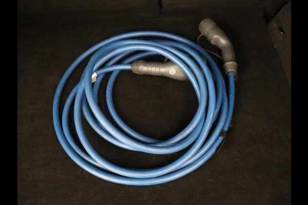 Ford Kuga 2.5 PHEV ST-Line | Panoramadak | Stoelverwarming | Adaptive cruise | 360 Camera | Leder/Alcantara | Full LED | Achterbankverwarming | Navigatie | Climate control | Plug In