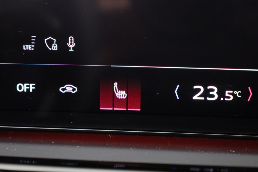 Audi A5 Avant 2.0 TFSI S edition 150pk | Matrix Led verlichting | Rondzicht camera | Keyless entry | 19 inch lichtmetalen velgen | S-line