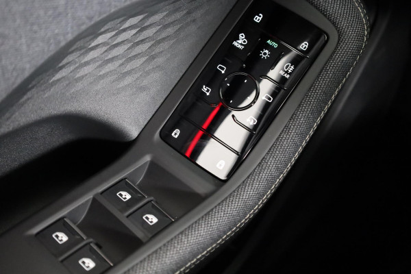 Audi A5 Avant 2.0 TFSI S edition 150pk | Matrix Led verlichting | Rondzicht camera | Keyless entry | 19 inch lichtmetalen velgen | S-line