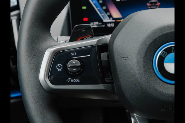 BMW X3 30e xDrive M-Sport - Trekhaak - ACC - 360° Camera - Harman Kardon