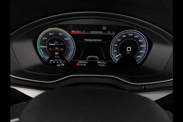 Audi Q5 50 TFSI e S edition Competition 299pk | Adaptieve cruise controle | Stoelverwarming | 21 inch Lichtmetalen velgen | Navigatie