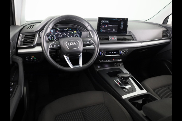 Audi Q5 50 TFSI e S edition Competition 299pk | Adaptieve cruise controle | Stoelverwarming | 21 inch Lichtmetalen velgen | Navigatie