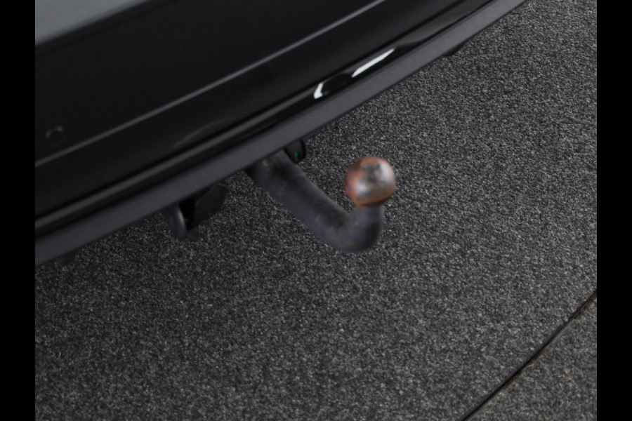 Audi Q5 50 TFSI e S edition Competition 299pk | Adaptieve cruise controle | Stoelverwarming | 21 inch Lichtmetalen velgen | Navigatie