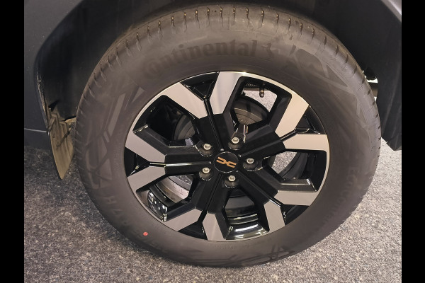 Dacia Duster 1.6 Hybrid 140 Extreme Automaat Rijklaar + Fabrieksgarantie tot 05-2027 Henk Jongen Auto's in Helmond,  al 50 jaar service zoals 't hoort!