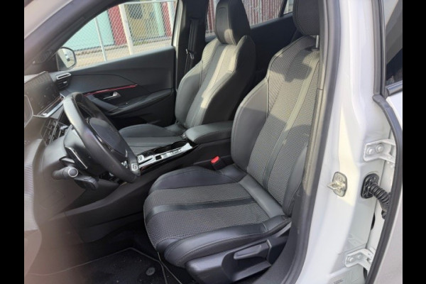 Peugeot 2008 1.2 PureTech GT NAVI I CAMERA APPLE CARPLAY ANDROID AUTO I LMV I