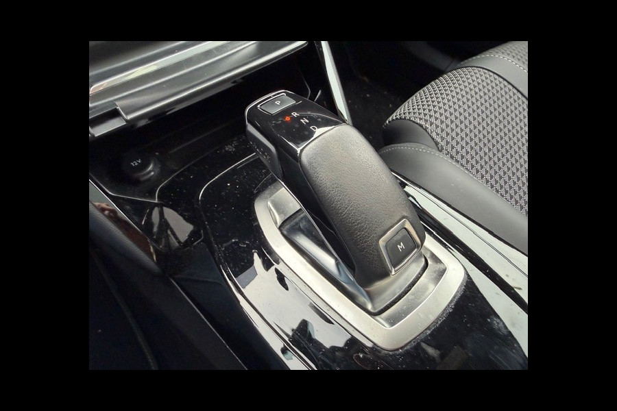 Peugeot 2008 1.2 PureTech GT NAVI I CAMERA APPLE CARPLAY ANDROID AUTO I LMV I