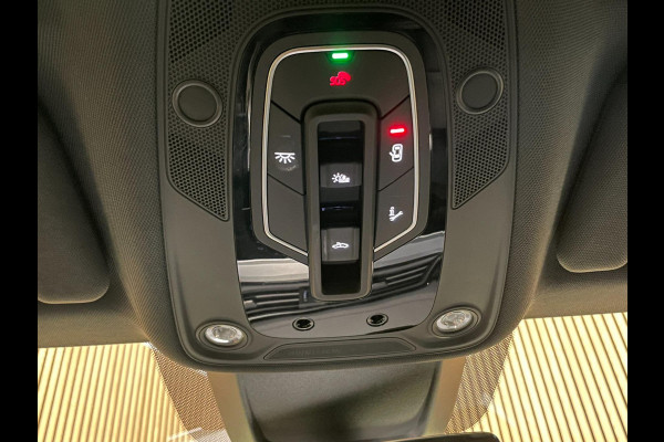 Audi e-tron Sportback 55 Quattro S-Line 95 kWh|GROTE ACCU|PANO|TREKHAAK|1/2 LEDER|ACC|MEMORY|CAMERA|CARLAY/ANDROID|STOELVER|NL|NAP